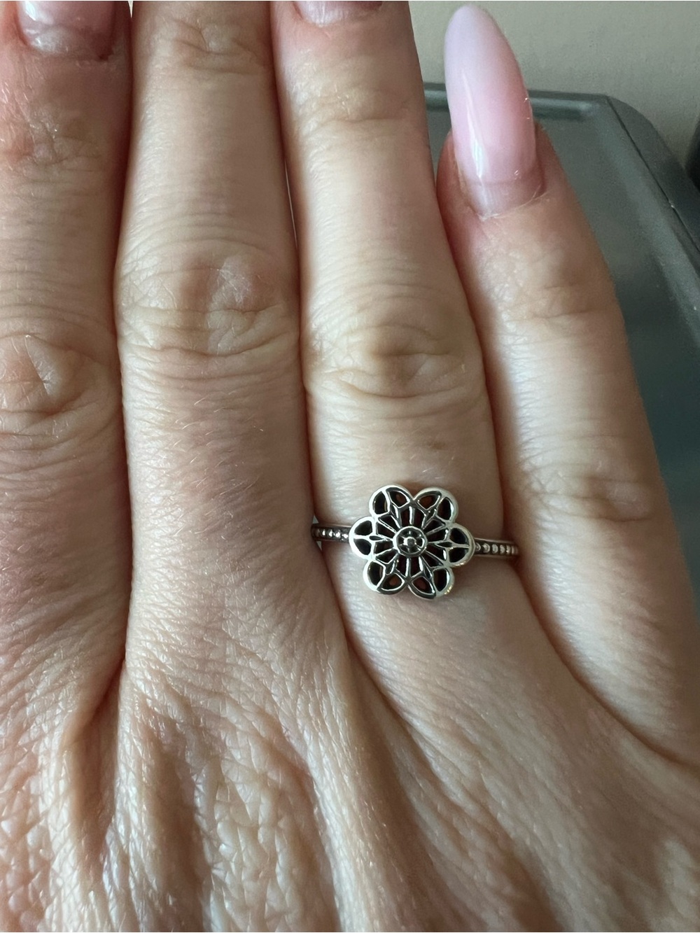 Pandora retired sterling silver floral daisy ring size 52
